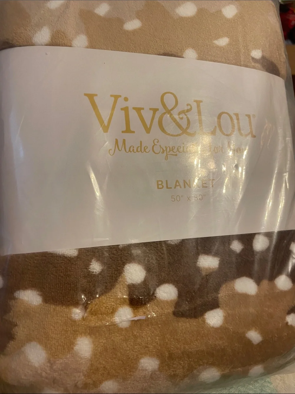 Fawn Throw blanket with polkadots very soft